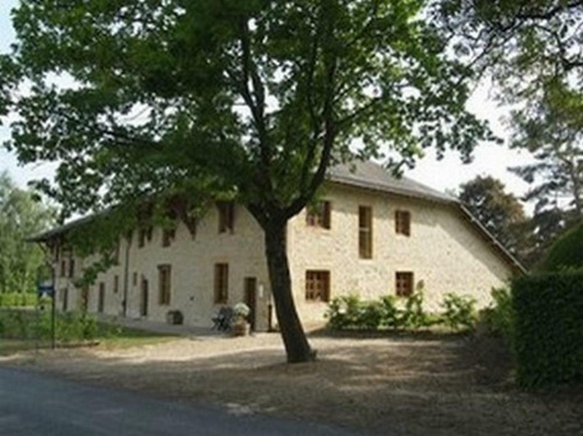 La Correrie Hotel Les Grandes-Armoises Luaran gambar