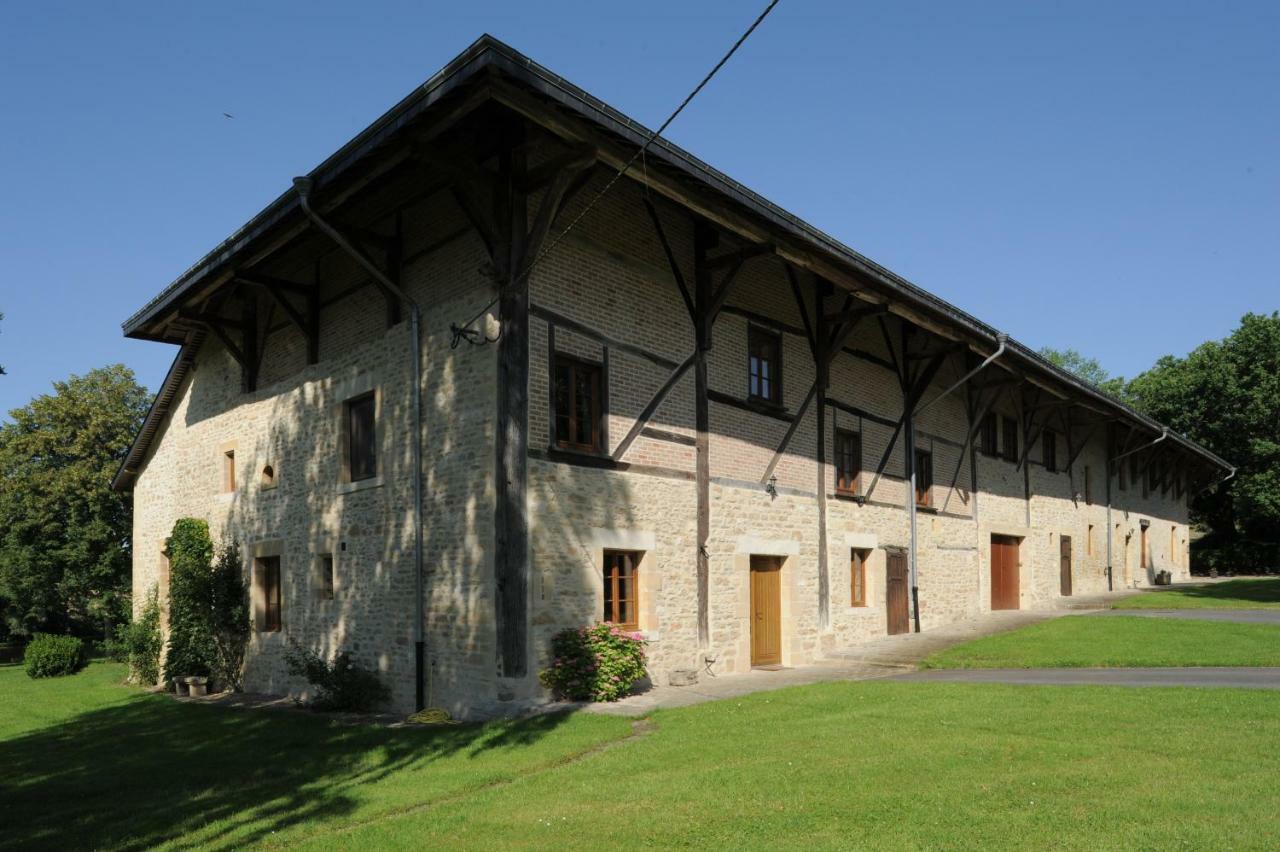 La Correrie Hotel Les Grandes-Armoises Luaran gambar