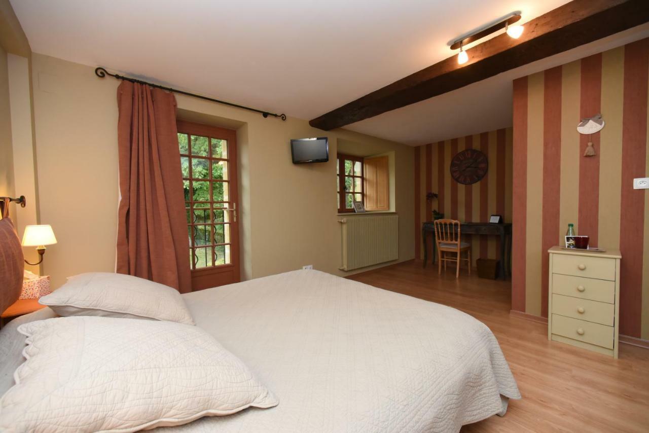 La Correrie Hotel Les Grandes-Armoises Luaran gambar